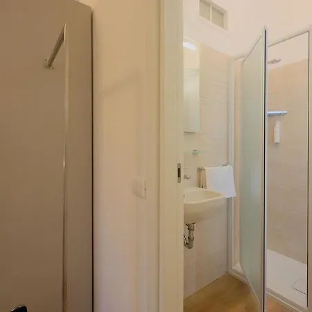 Helsinki - La Casa Di Carta * Udine